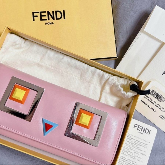 GUC Fendi Vitello Century Hypnoteyes Zip MONSTER Wallet Bubblegum INCLUSIVE Box+ - Picture 2 of 14